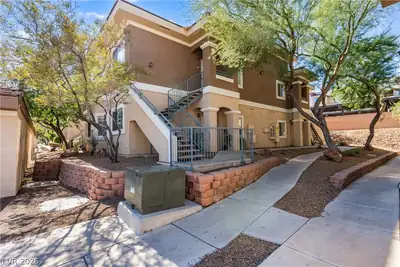 833 Aspen Peak Loop 1013, Henderson, NV 89011 Front of Structure