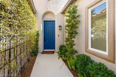 9740 Pan Falls Street, Las Vegas, NV 89178 