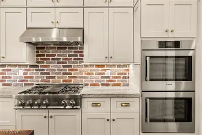 9740 Pan Falls Street, Las Vegas, NV 89178 