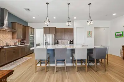 48 Tatahatso Point Street, Henderson, NV 89011 