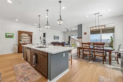 48 Tatahatso Point Street, Henderson, NV 89011 
