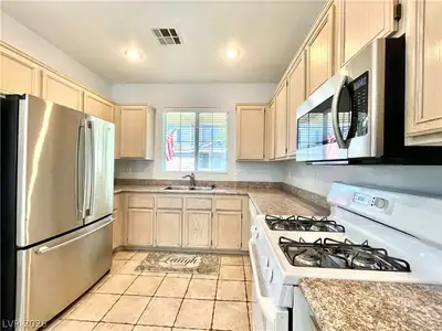 10418 Cherry Brook Street, Las Vegas, NV 89183 Kitchen