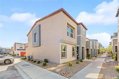 4924 Fern Mesa Avenue, Las Vegas, NV 89139 Front of Structure