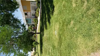 146 Greenbriar Townhouse Way, Las Vegas, NV 89121 Yard