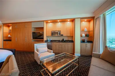 2000 North Fashion Show Drive 2916, Las Vegas, NV 89109 Living Room