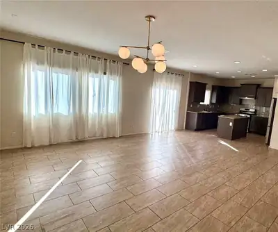 8364 Spanish Creek Court, Las Vegas, NV 89113 