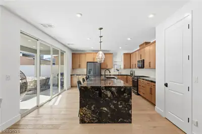 3263 Fountaintree Avenue, Henderson, NV 89044 Kitchen