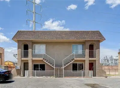 5322 Del Gado Drive Las Vegas, NV 89103