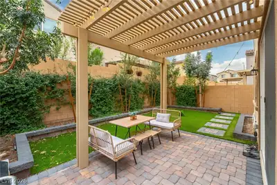 10661 Enridge Avenue, Las Vegas, NV 89166 Patio