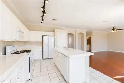 5105 Wapiti Point Court, Las Vegas, NV 89130 Kitchen