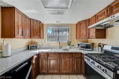 200 Bel Port Drive 203, Las Vegas, NV 89110 Kitchen