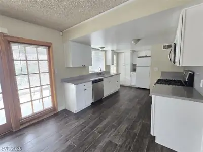 4505 Cinderella Lane, Las Vegas, NV 89102 Kitchen