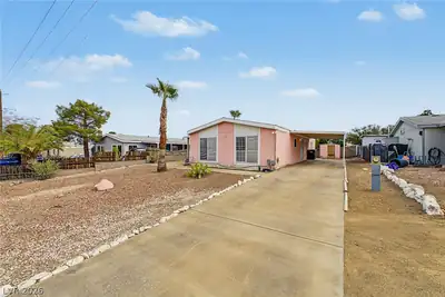 512 Mona Lane, Henderson