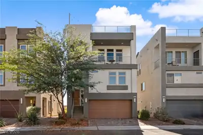 7761 Misty Oaks Avenue, Las Vegas, NV 89113 
