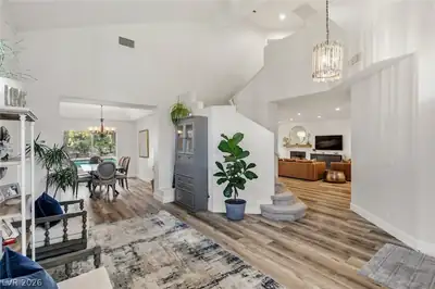 9341 Sienna Vista Drive, Las Vegas, NV 89117 Living Room