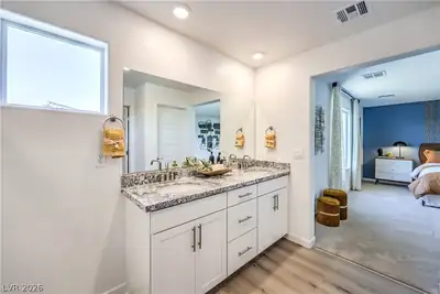 6040 Bamboo Breeze Way, North Las Vegas, NV 89081 Primary Bathroom