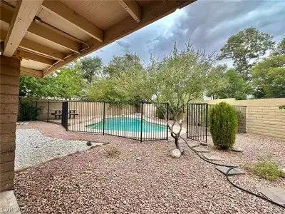 6672 Peachtree Lane, Las Vegas, NV 89103 Pool