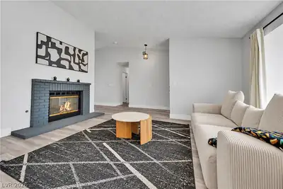 8000 Vista Twilight Drive, Las Vegas, NV 89123 Living Room
