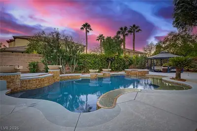 379 Autumn Hue Avenue, Las Vegas