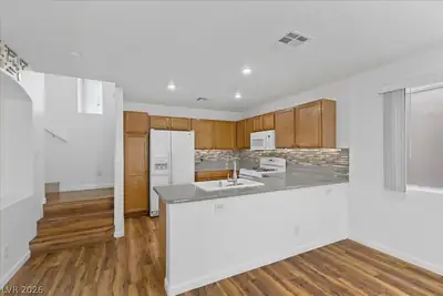 10349 Lettuce Leaf Street, Las Vegas, NV 89183 Kitchen