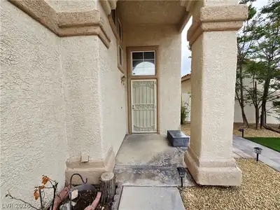 7327 Sequoia Springs Drive, Las Vegas, NV 89147 Entry