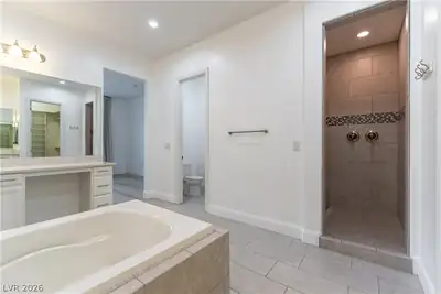 116 Colantonio Court, Las Vegas, NV 89138 Primary Bathroom