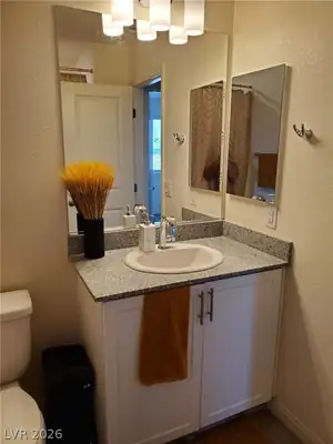 6912 Diamond Blue Street, North Las Vegas, NV 89086 Bathroom