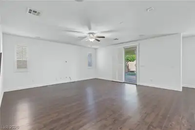 2808 Shadows Edge Court, Henderson, NV 89052 Living Room