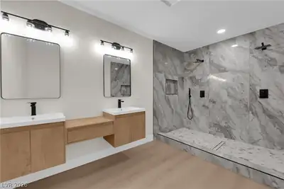 2809 Mason Avenue, Las Vegas, NV 89102 Primary Bathroom