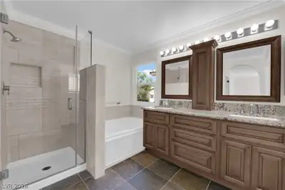 2324 Babcock Drive, Las Vegas, NV 89134 Primary Bathroom