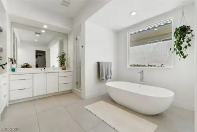 2797 Turtle Head Peak Dr Drive, Las Vegas, NV 89135 Primary Bathroom