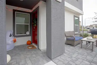 1622 Dom River Drive, North Las Vegas, NV 89084 Entry