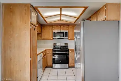 4096 Crete Lane C, Las Vegas, NV 89103 Kitchen