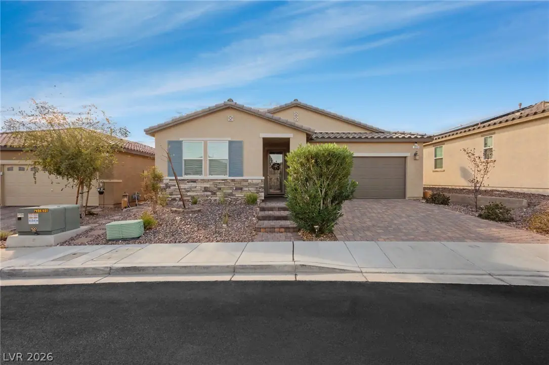 953 Soaring Moon Drive, Henderson, NV 89015