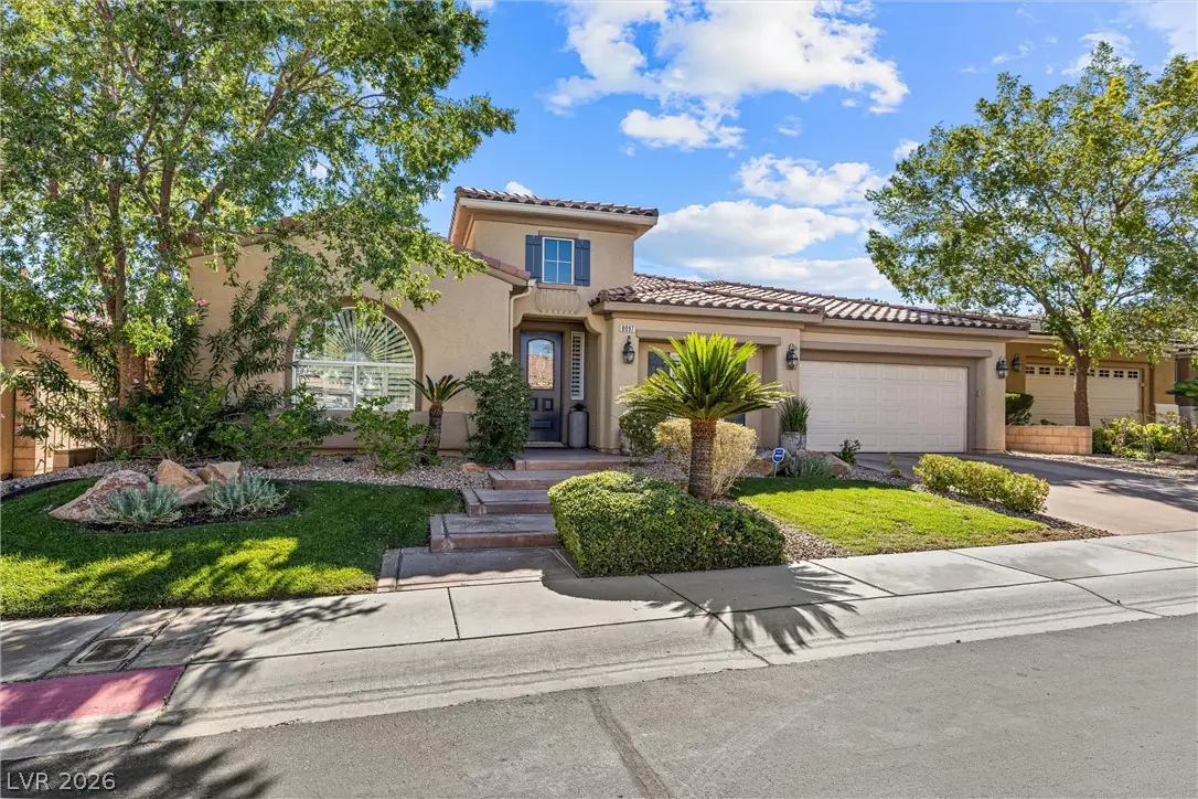 8097 Maddingley Avenue, Las Vegas, NV 89117