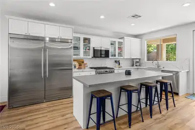8097 Maddingley Avenue, Las Vegas, NV 89117 Kitchen