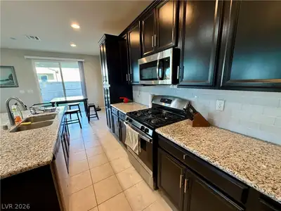 339 Andy Wheeler Drive, Henderson, NV 89011 Kitchen