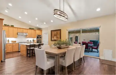 19 Silica Sand Street, Henderson, NV 89012 Dining Area
