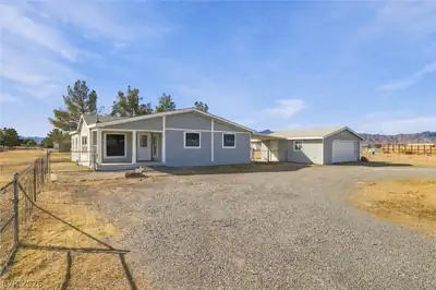 3661 East Navajo Boulevard, Pahrump
