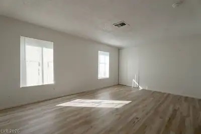 3945 Visby Lane, Las Vegas, NV 89119 Bedroom