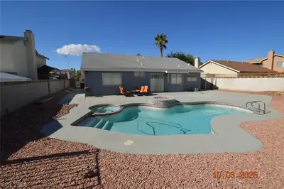 4406 Newhaven Drive, Las Vegas, NV 89147 Yard
