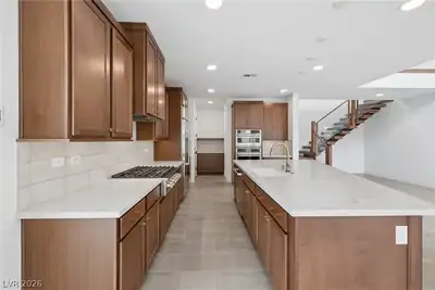 961 Golden Summit Avenue, Las Vegas, NV 89138 