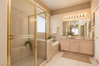 1036 Dodger Blue Avenue, Las Vegas, NV 89123 Primary Bathroom