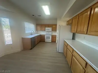 1456 Verde Triandos Drive, Henderson, NV 89012 Kitchen
