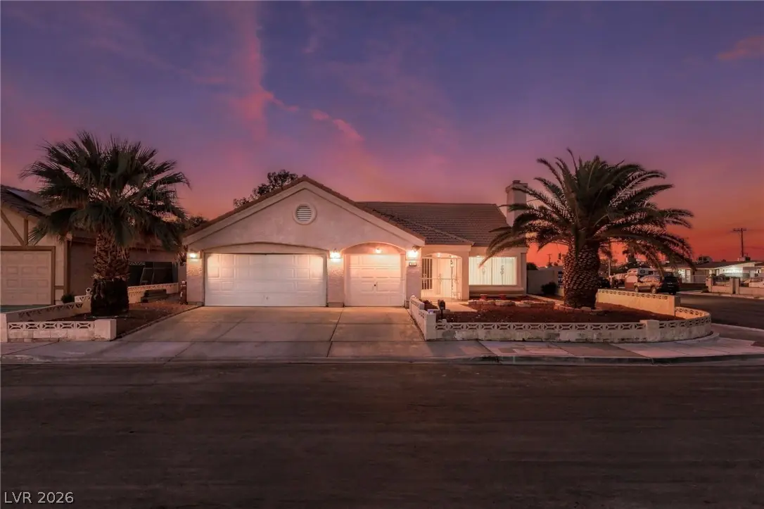 901 Shifting Sands Drive, Las Vegas, NV 89108