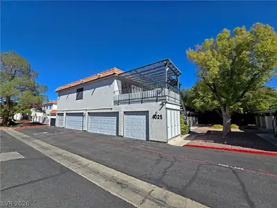 1025 Willow Tree Drive A, Las Vegas, NV 89128 Front of Structure