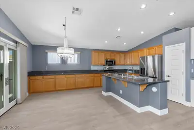 413 West Azure Avenue, North Las Vegas, NV 89031 Kitchen