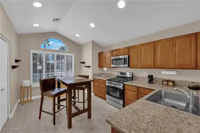 7412 Summer Crest Lane, Las Vegas, NV 89129 