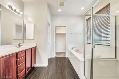 168 Red Tee Lane, Las Vegas, NV 89148 Primary Bathroom