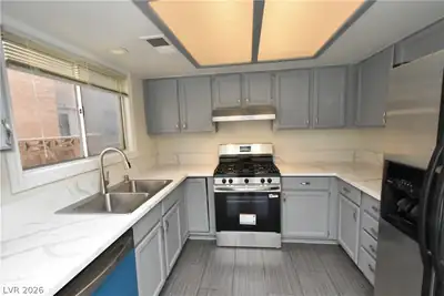 3909 Steinbeck Drive, Las Vegas, NV 89115 Kitchen